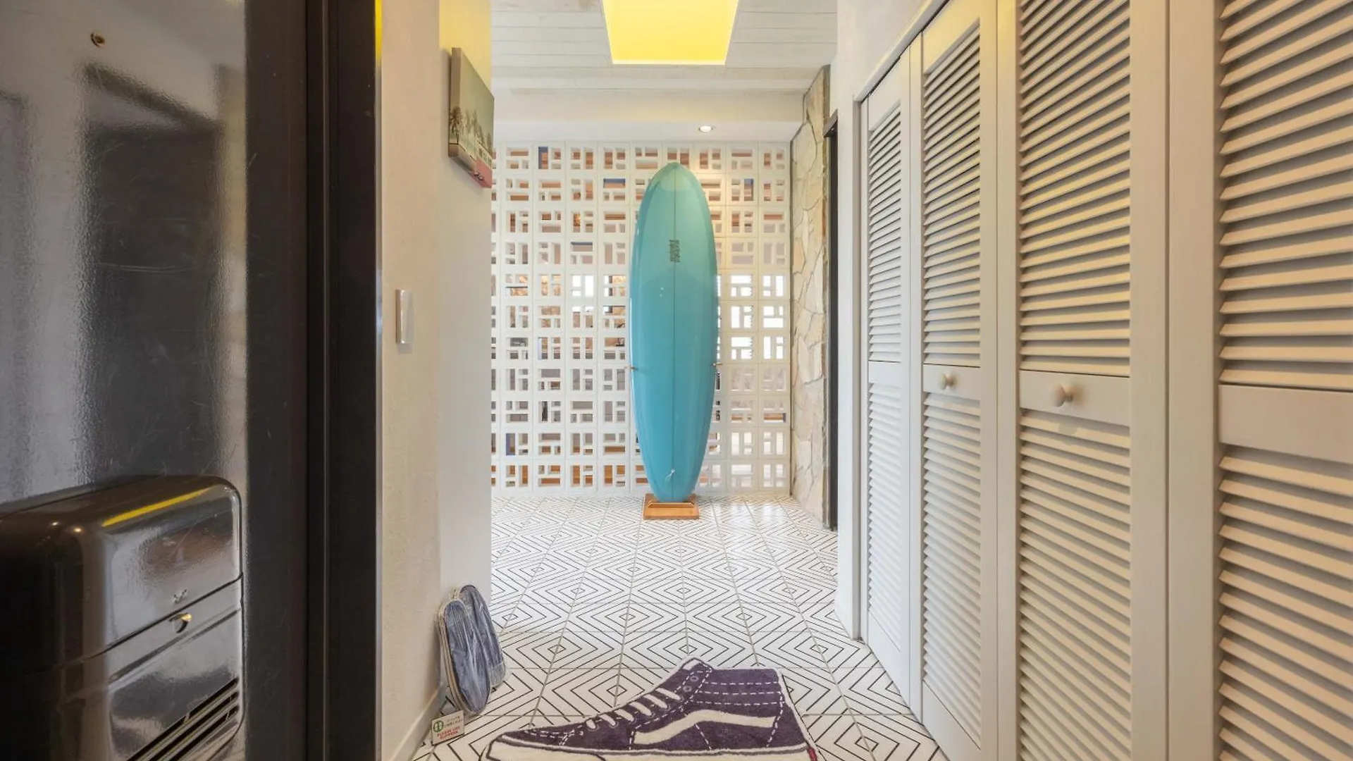 Апартаменты Ocean Side Shell Камакура Япония