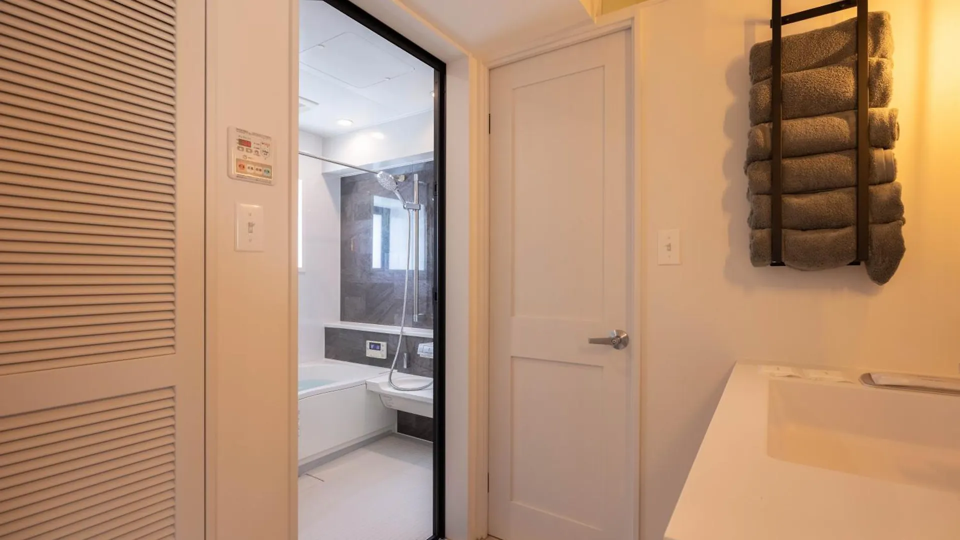 Апартаменты Ocean Side Shell Камакура